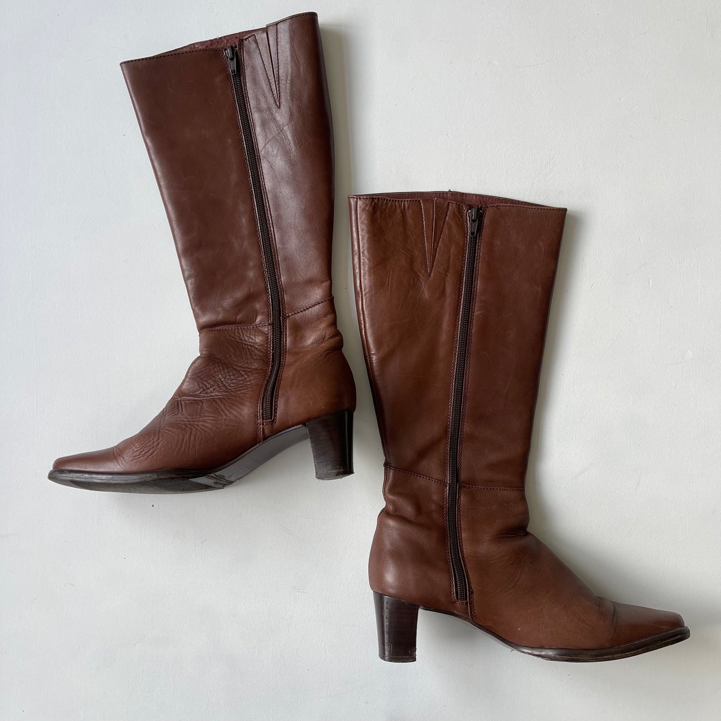 Brown leather boots - Size UK6