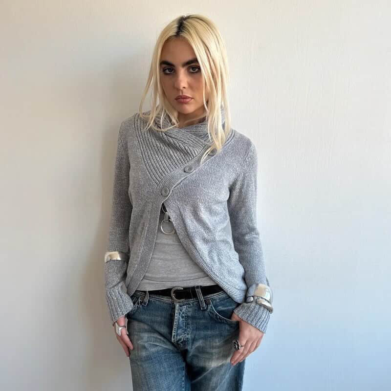 Grey asymmetric button knit - Size S/M