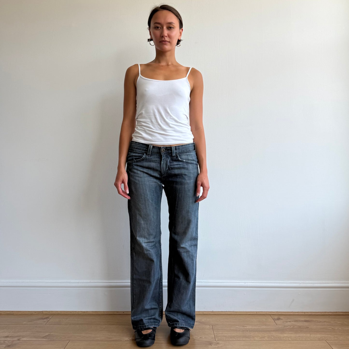 Levi’s star cinch back jeans - Size 29x32