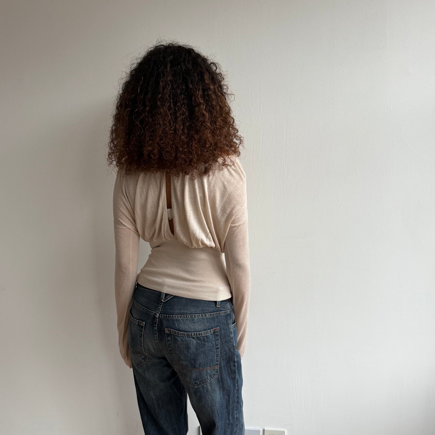 Cream keyhole batwing knit - Size S