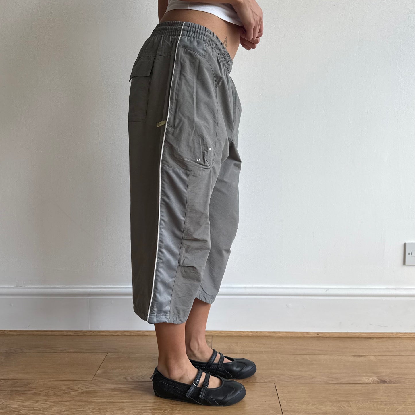 Grey Adidas bi-material capris - Size S-M