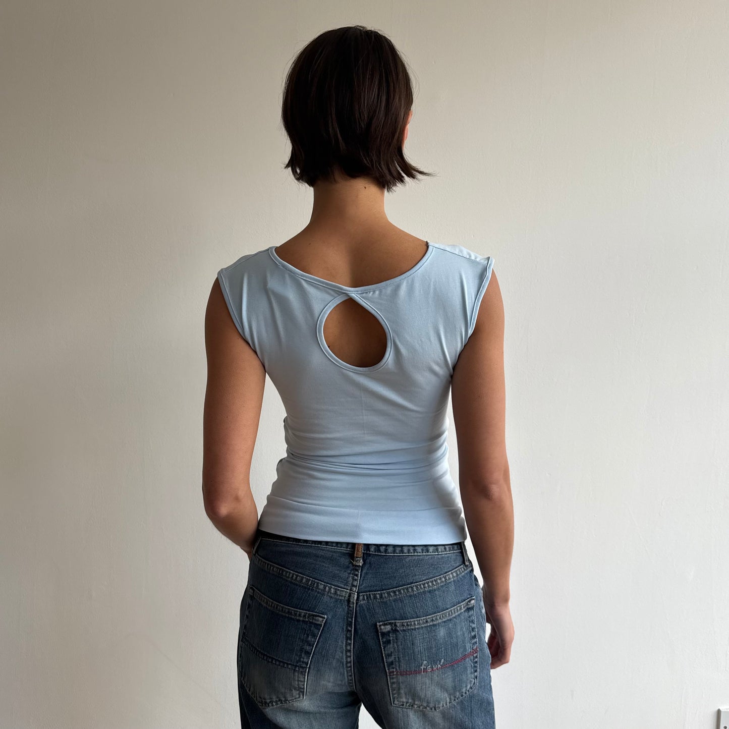 ‘The Keyhole Top’ sleeveless - Sky