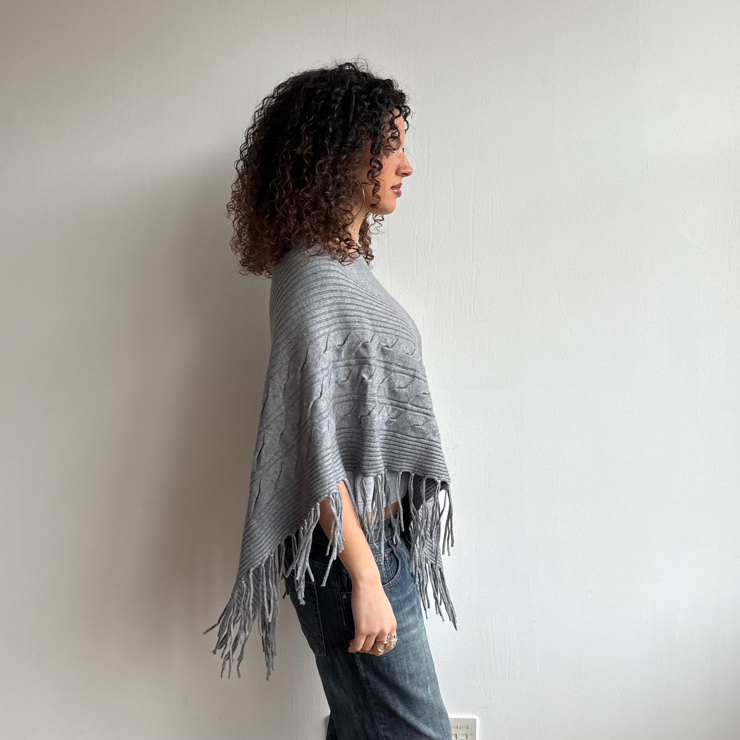 Grey tassel poncho - One Size