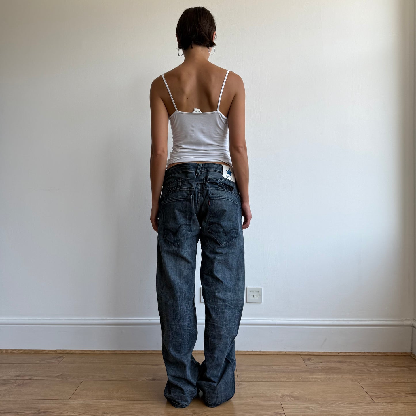 Levi’s star cinch back jeans - Size 34x34