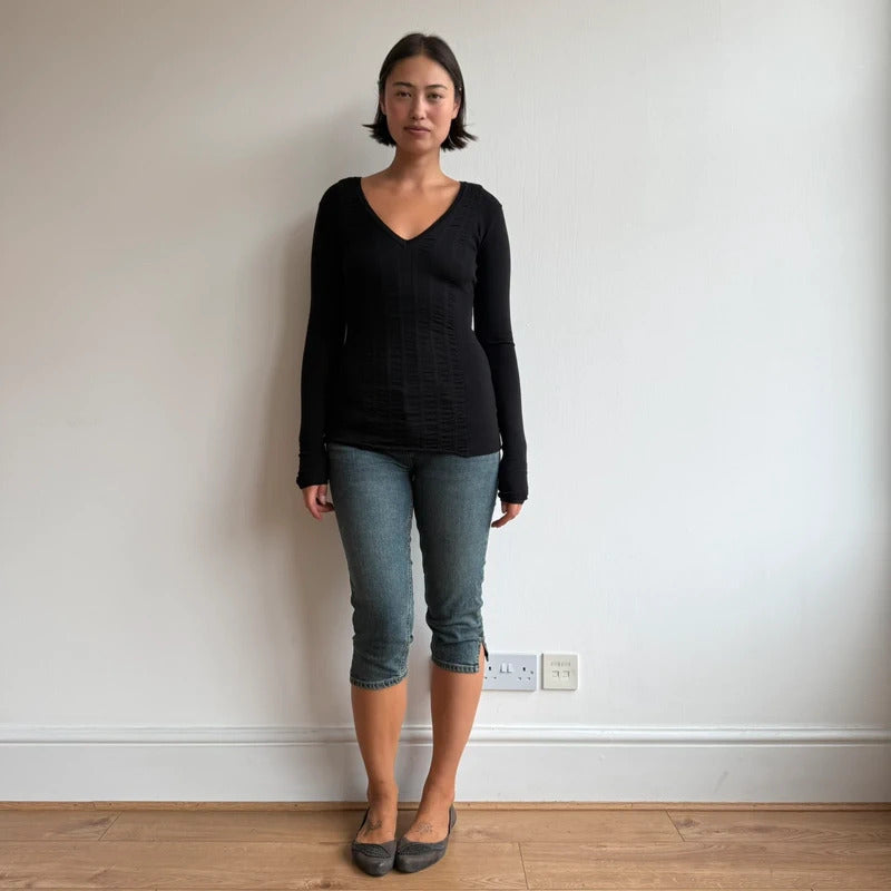 Burberry v neck knit jumper - Size S