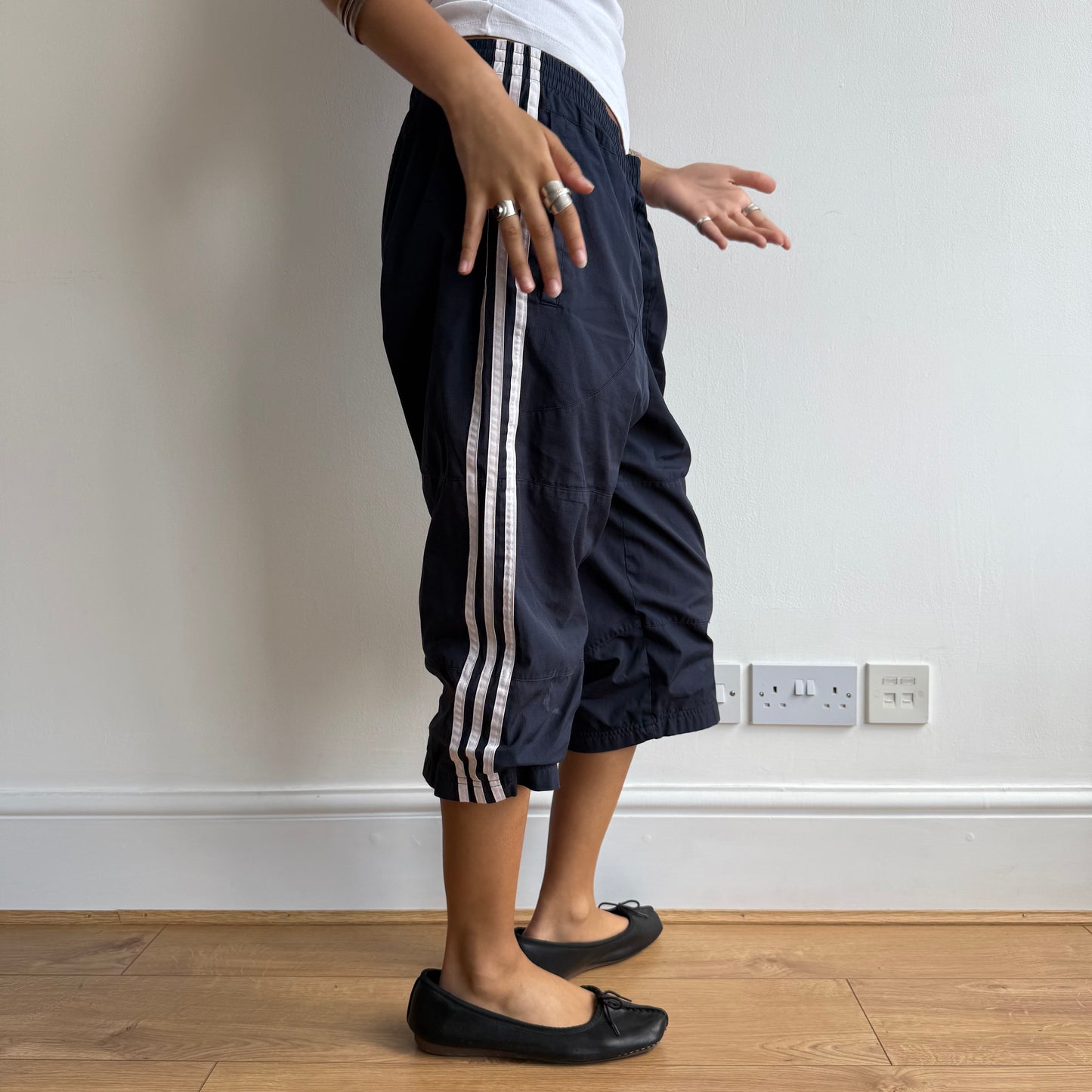 Navy Adidas capris - Size M (2)