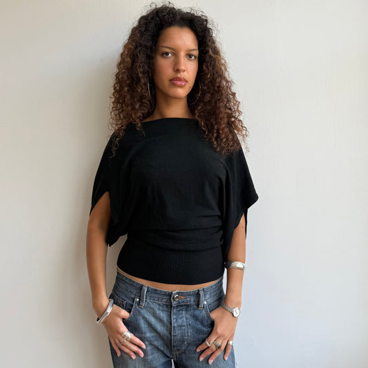 Black short sleeve slouchy knit - Size M-L