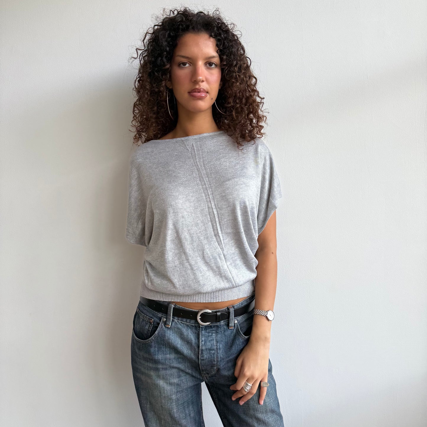 Light grey short sleeve slouchy knit - Size S/M