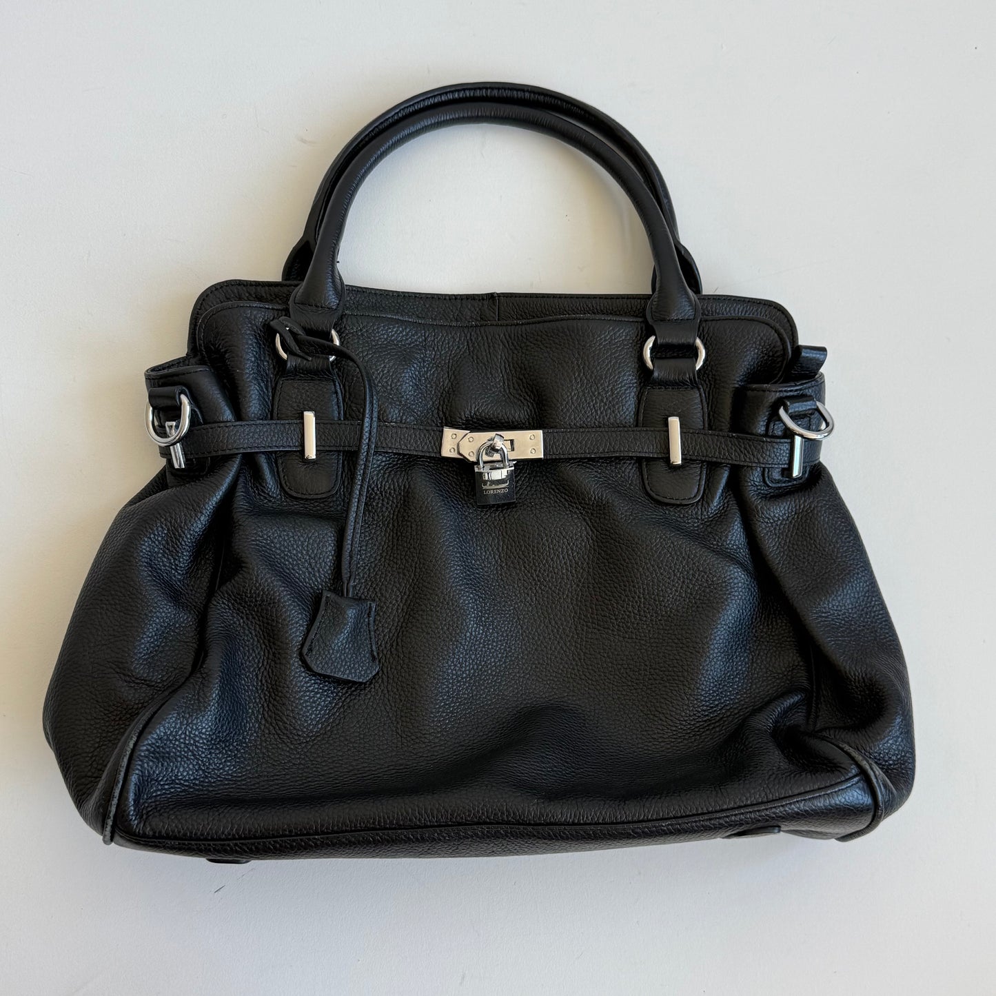 Black leather ‘firkin’ locket bag - One Size