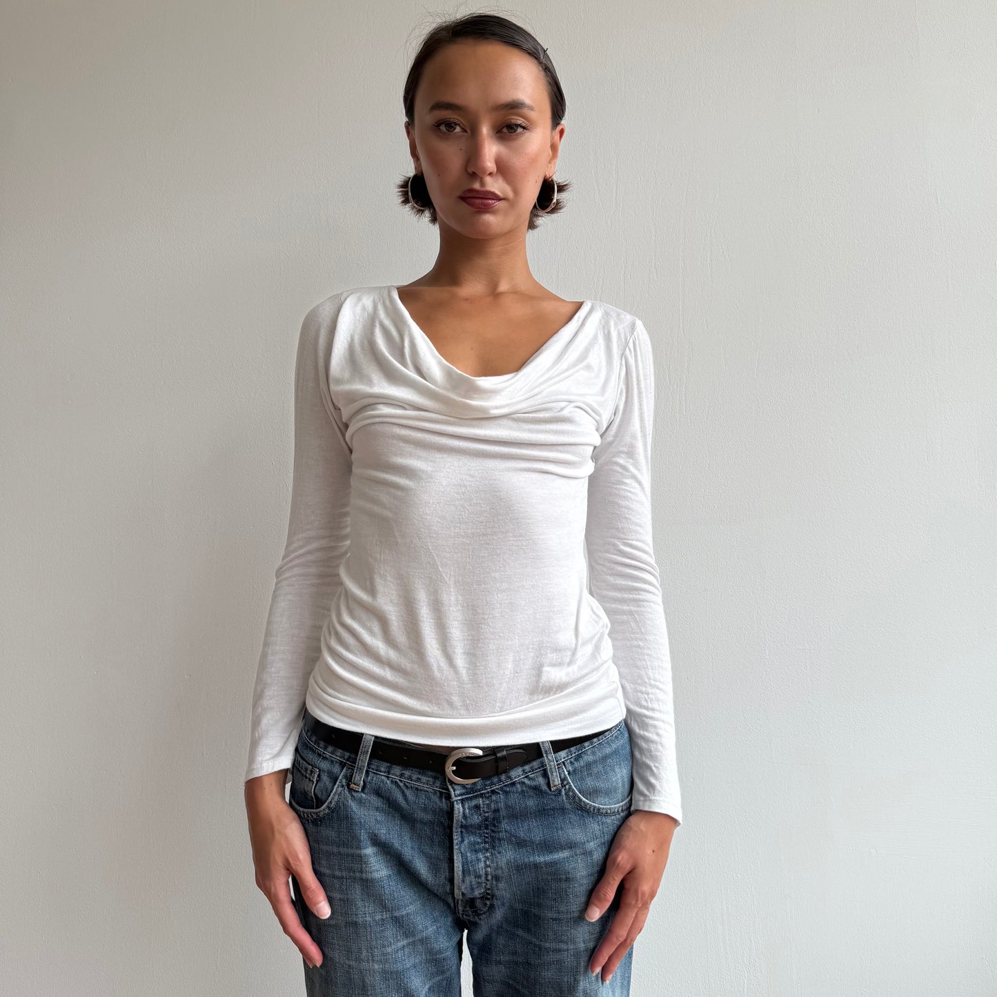 White long sleeve keyhole top - Size S