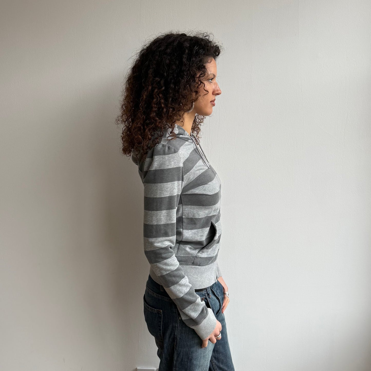 Grey striped Nike hoodie - Size S/M