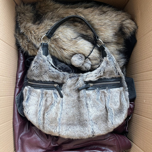 Pom pom fur bag