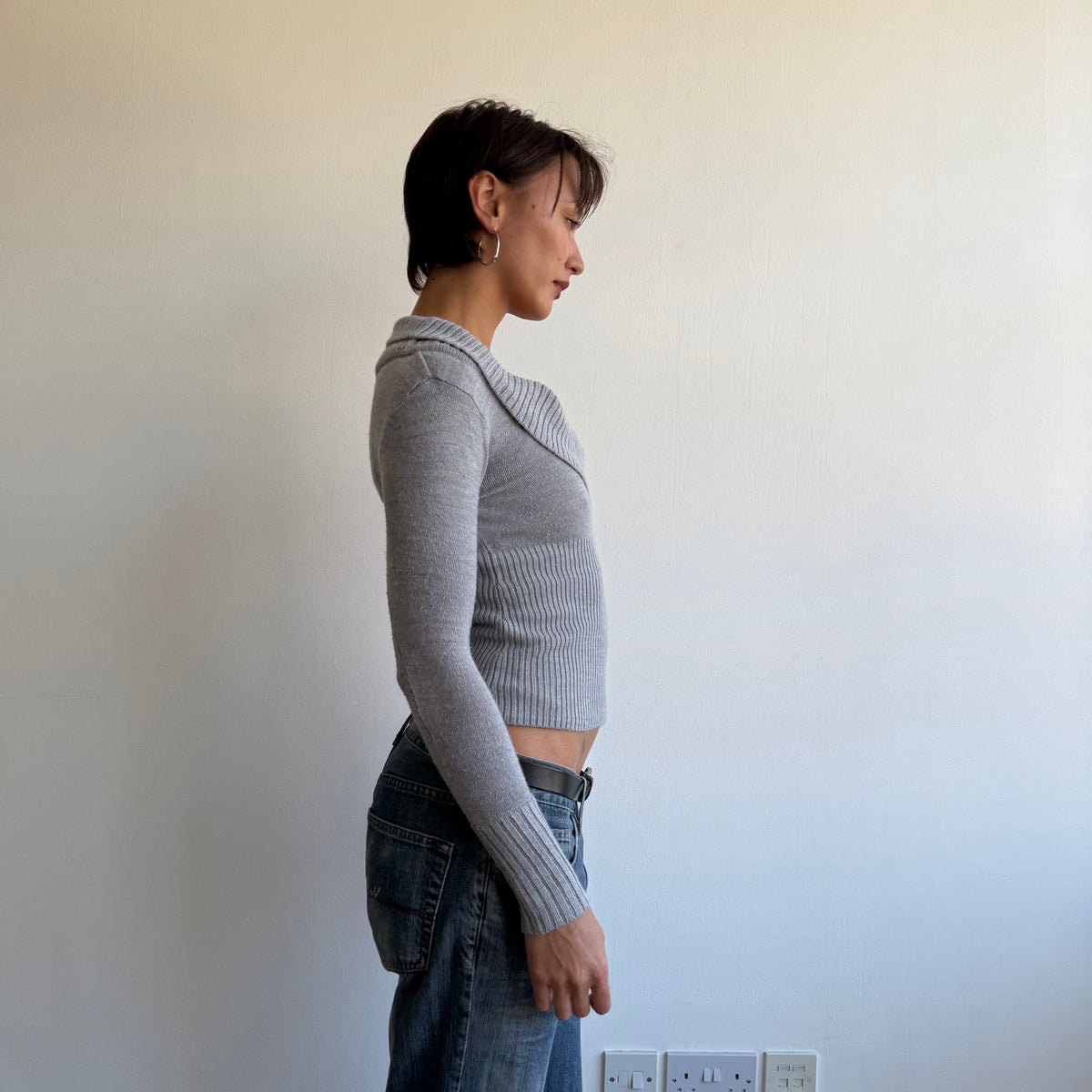 Grey v-neck button neck knit - Size XS