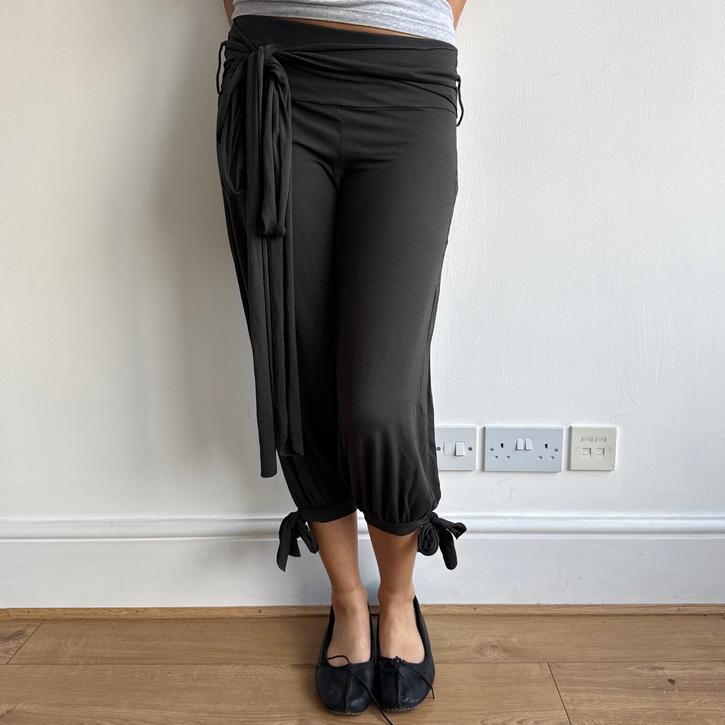 Charcoal Cop Copine harem pants - Size S