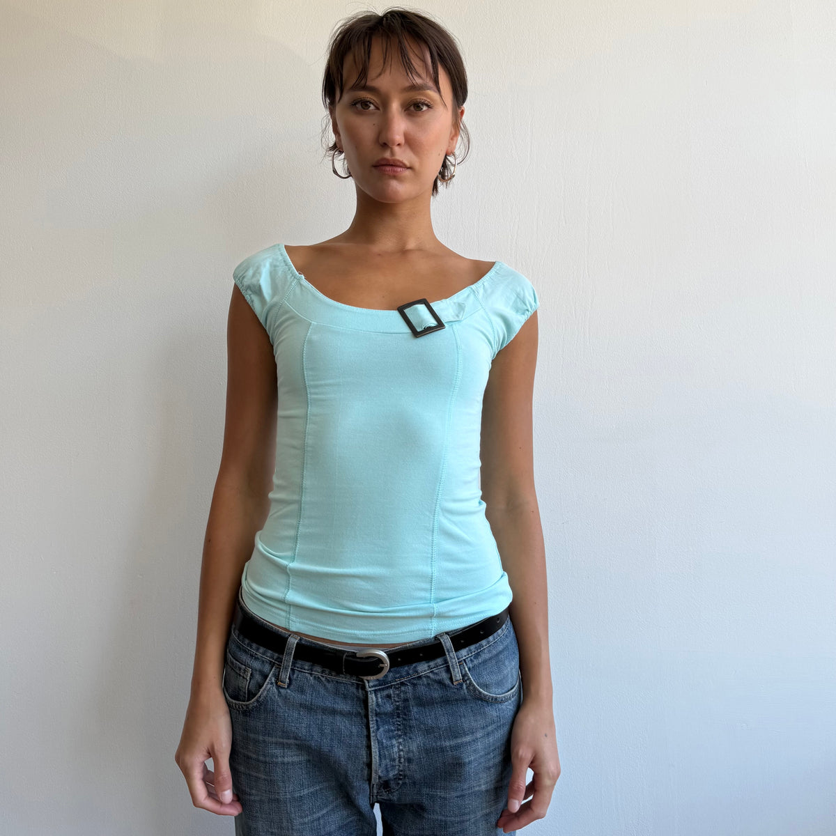 Turquoise buckle t-shirt - Size S