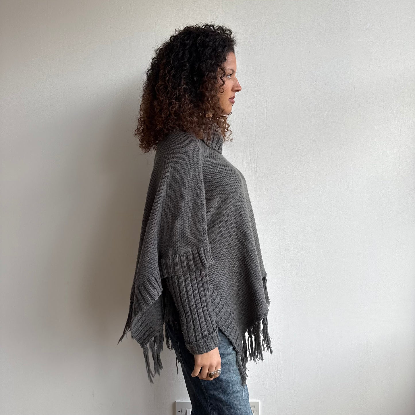Grey long sleeve poncho - Size M