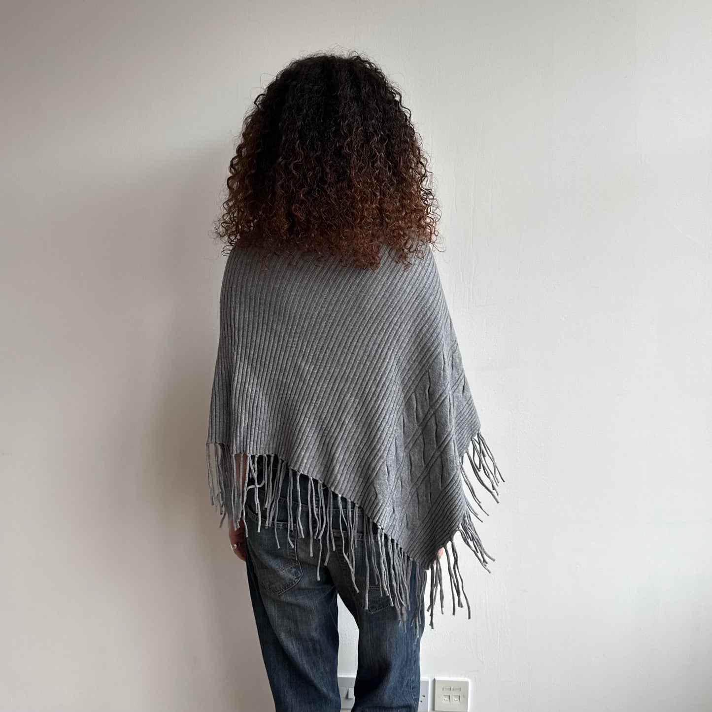 Grey tassel poncho - One Size