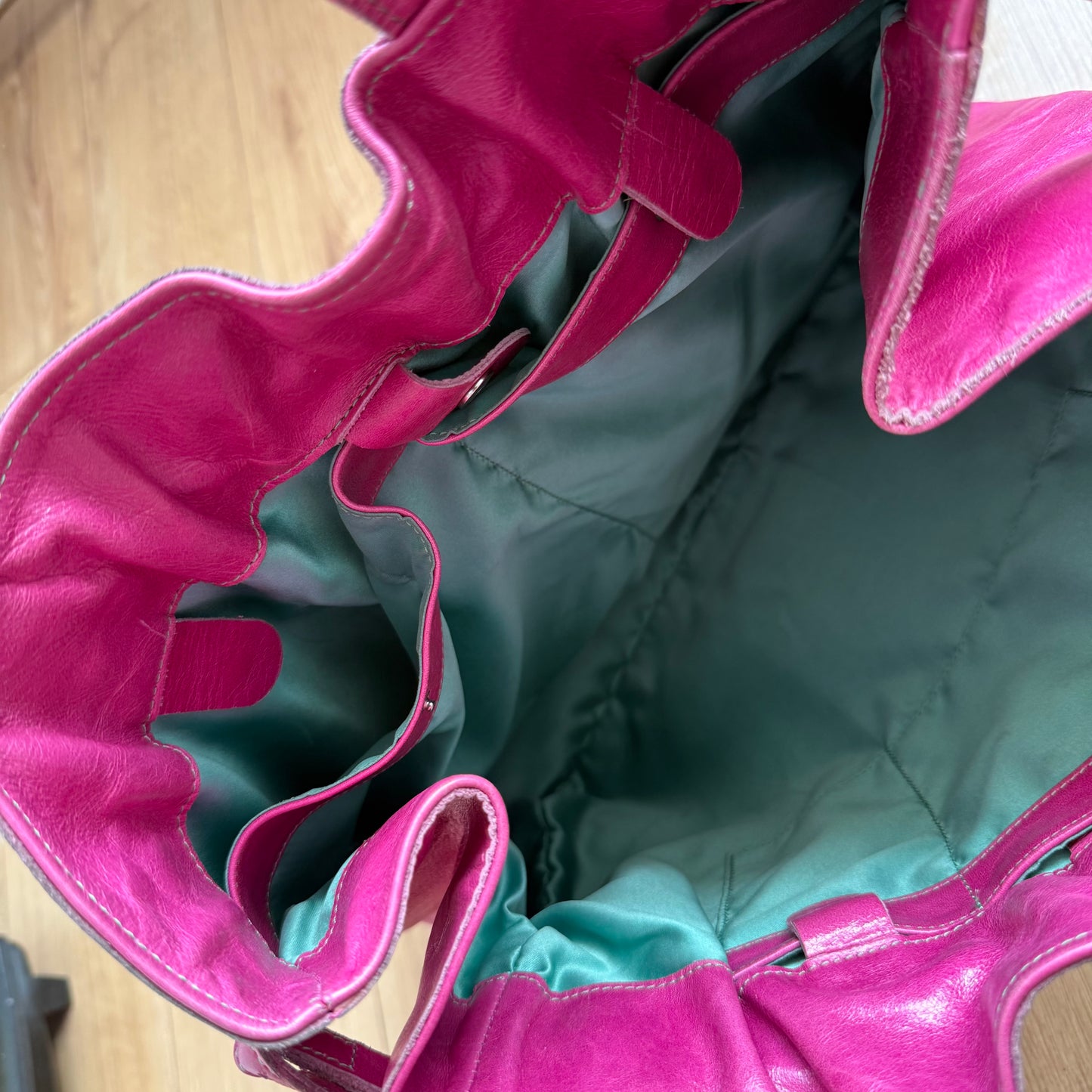 Hot pink leather handbag - One Size