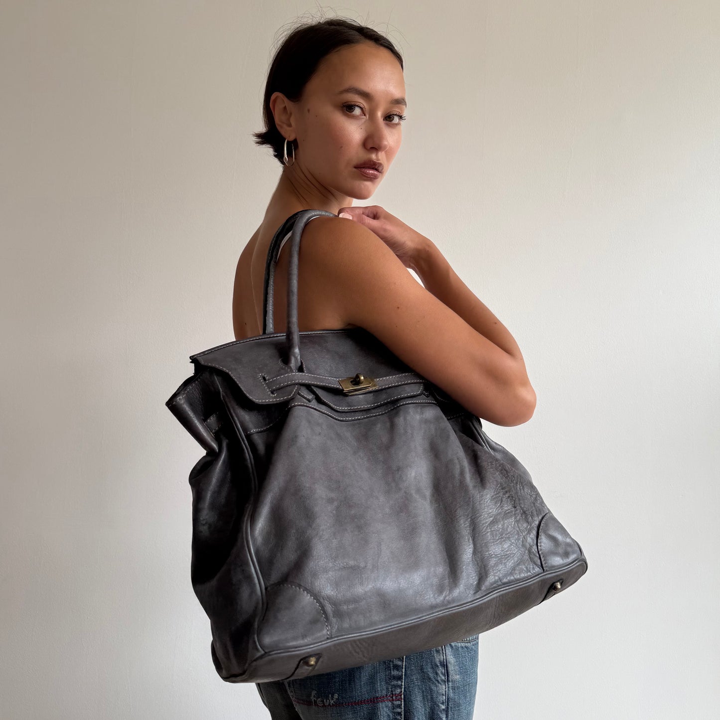 Charcoal leather ‘firkin’ bag - One Size