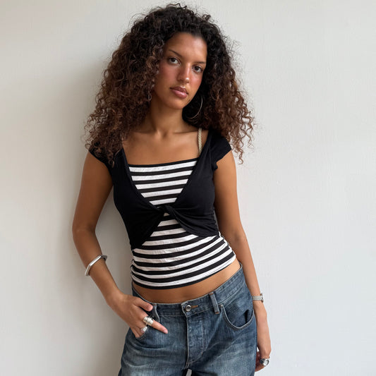 Black and white wrap t-shirt - S