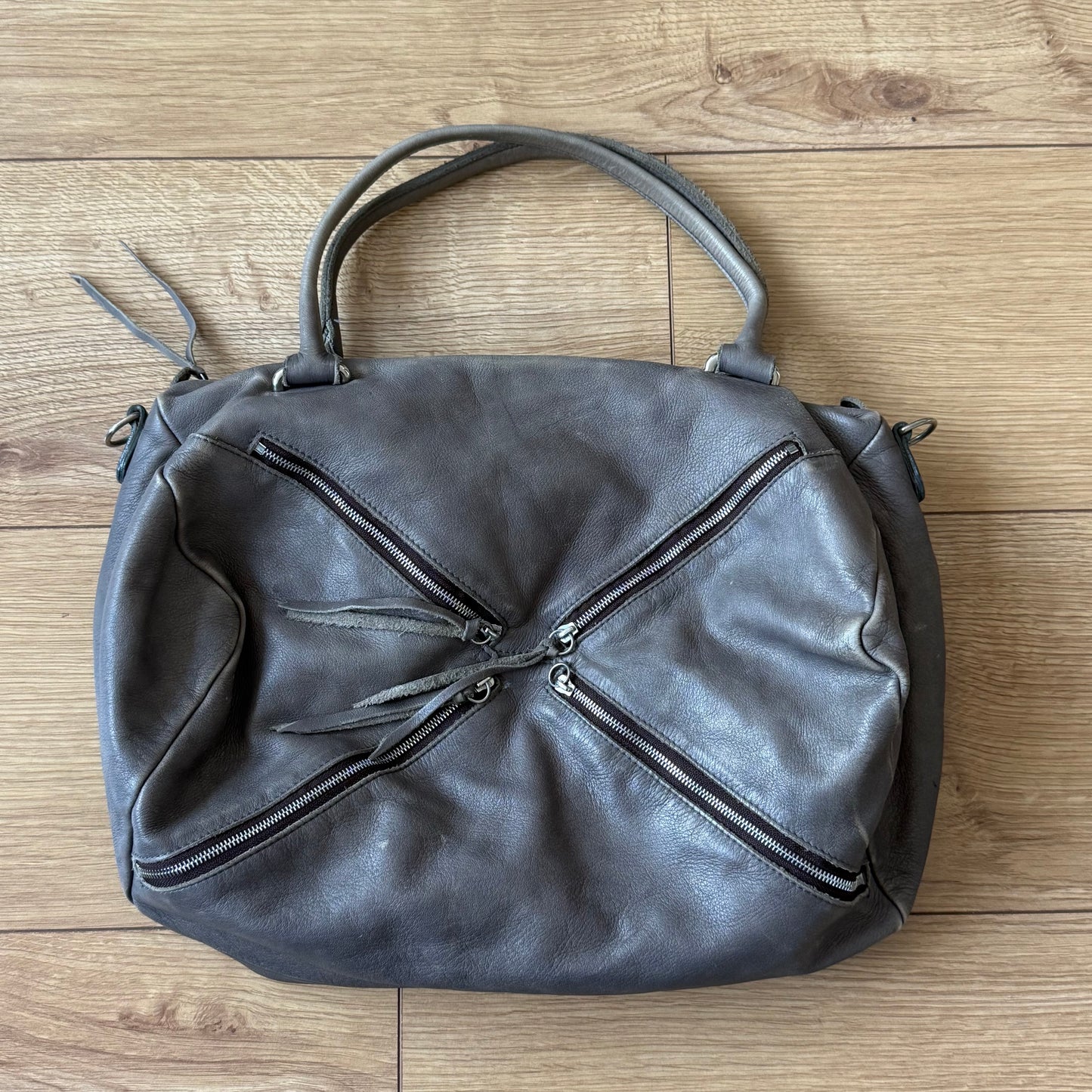 Grey zip leather bag - One Size