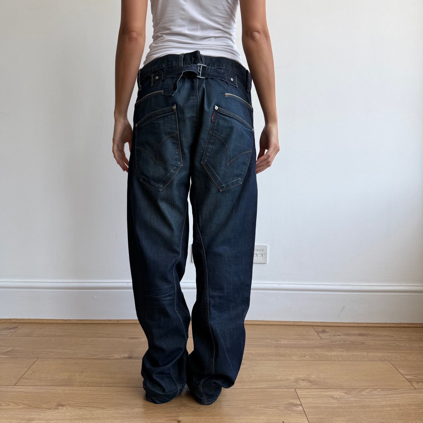 Levi’s Engineered cinch back jeans - Size 33x32