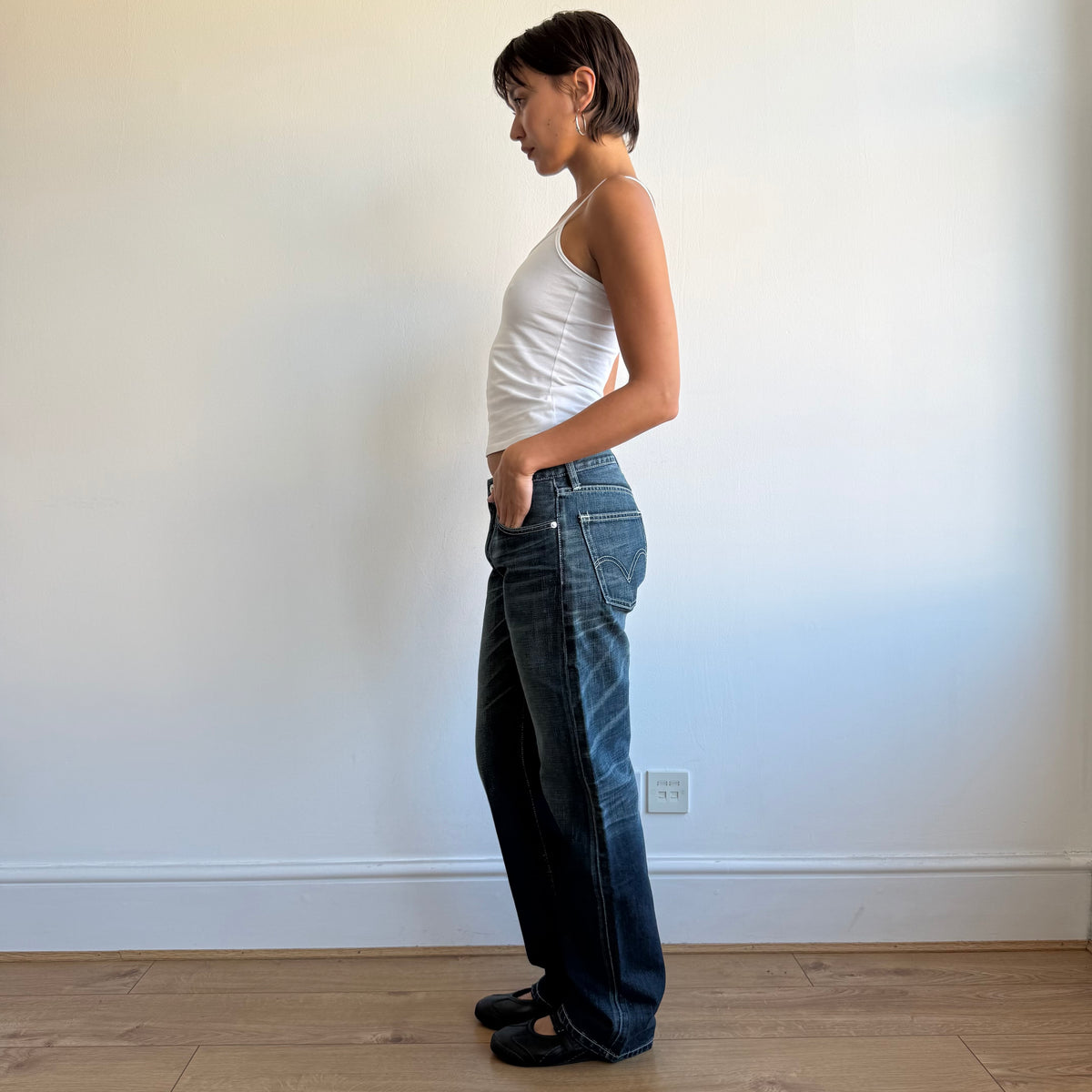 Levi’s mid wash vintage jeans - Size 31x32