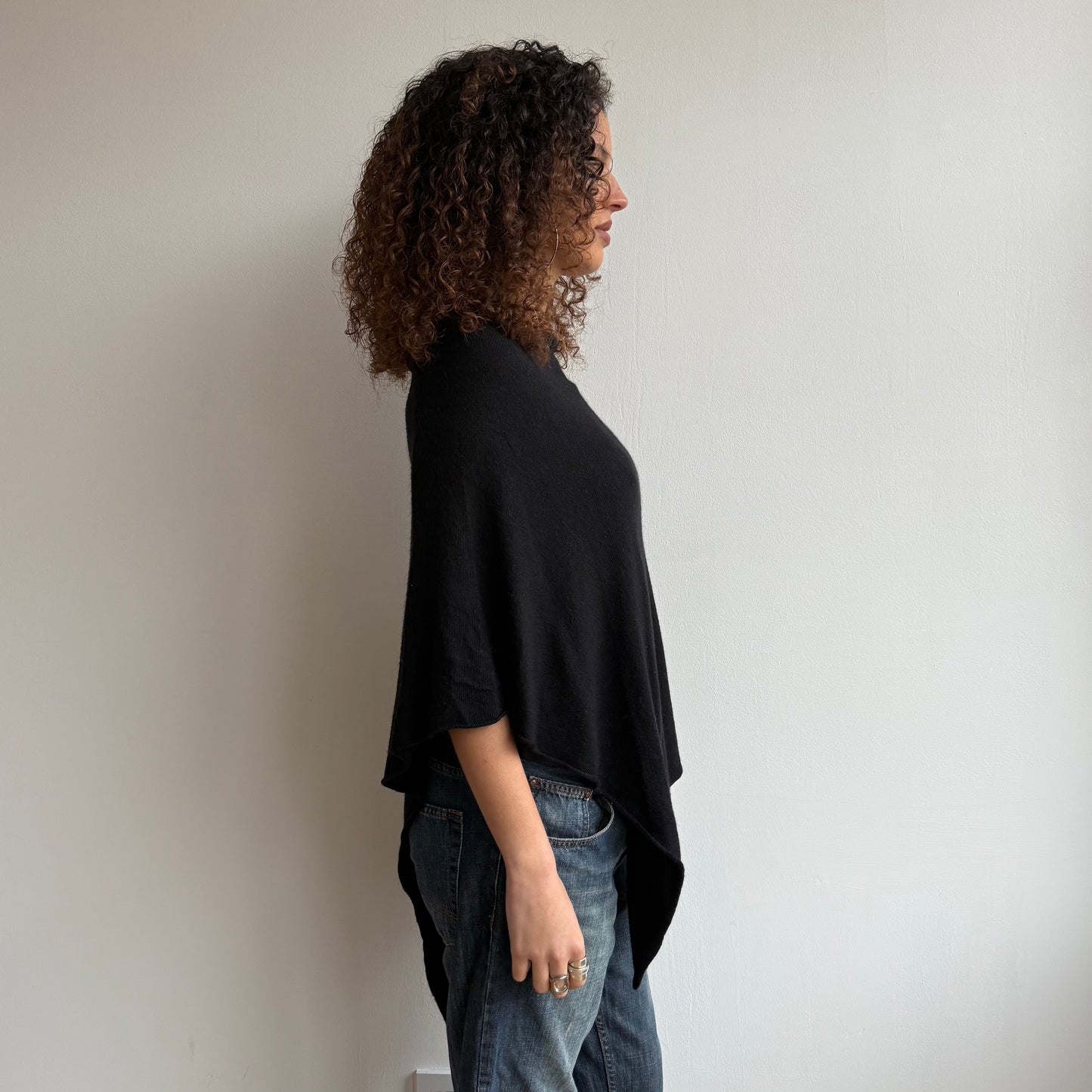 Black soft poncho - One Size