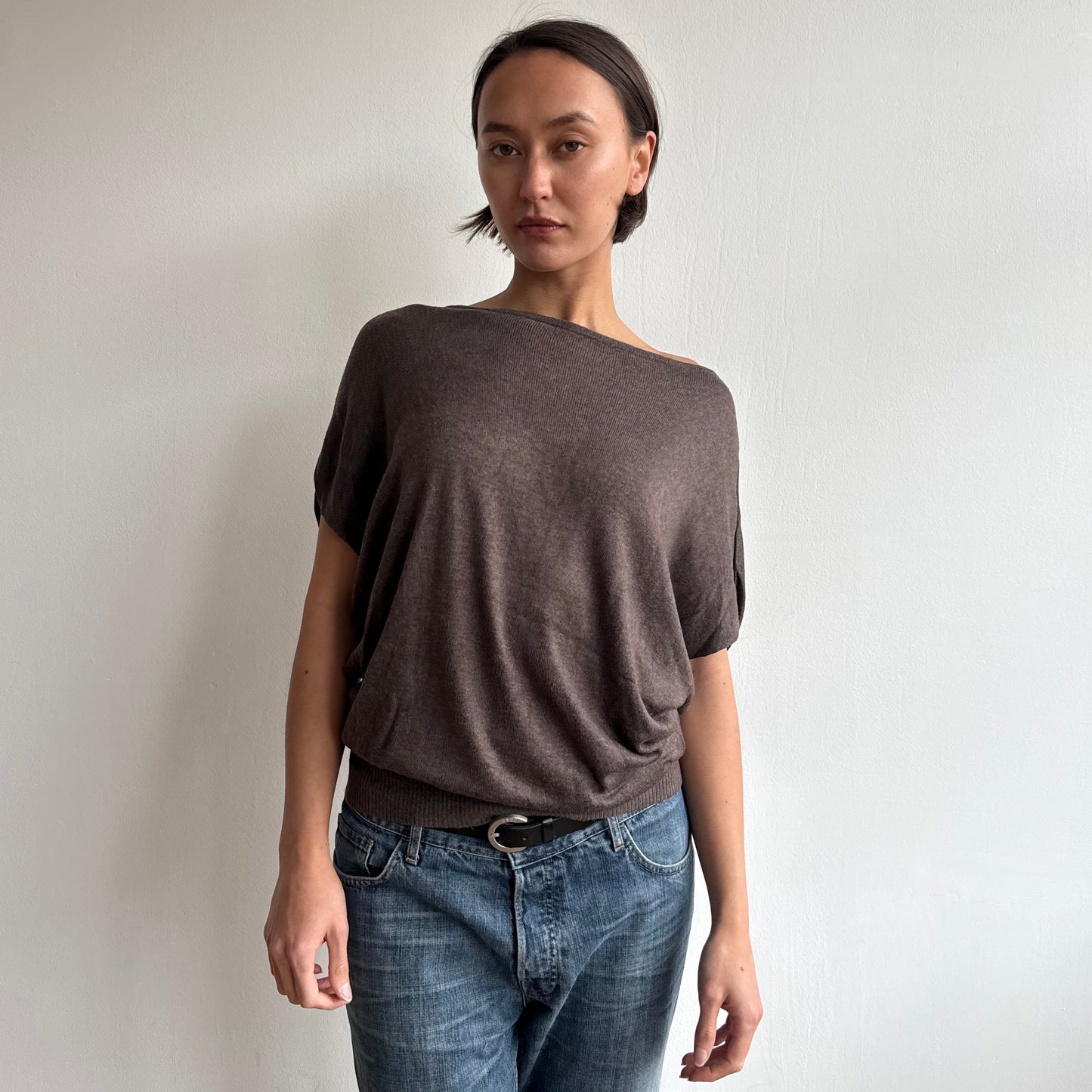 Brown short sleeve slouchy knit - Size M