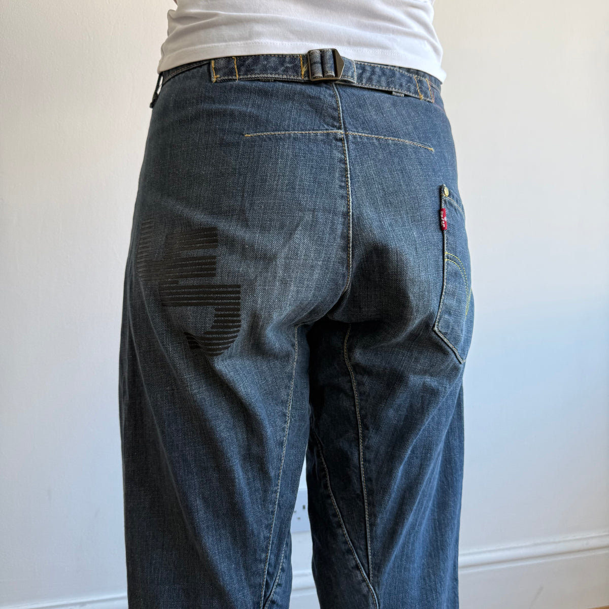 Levi’s Engineered cinch back jeans - Size 28x32