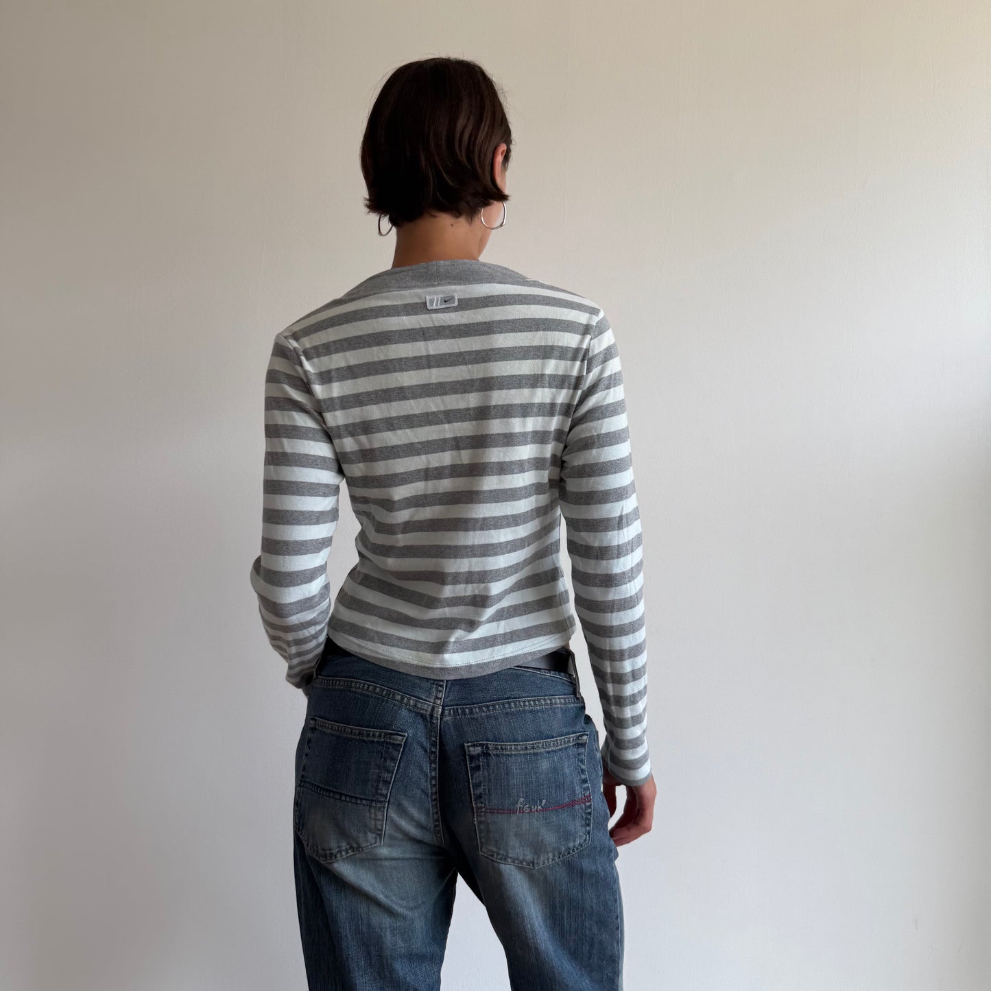 Grey Nike stripe v-neck top - Size S