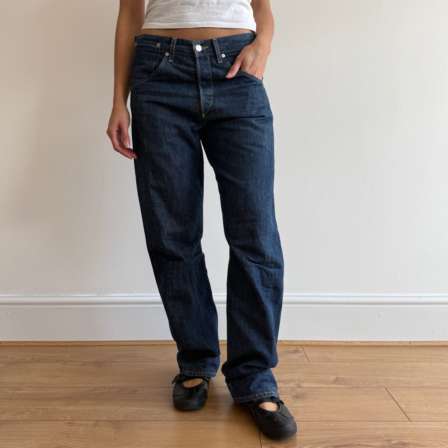 Dark wash Levi’s Engineered jeans - Size 30x32