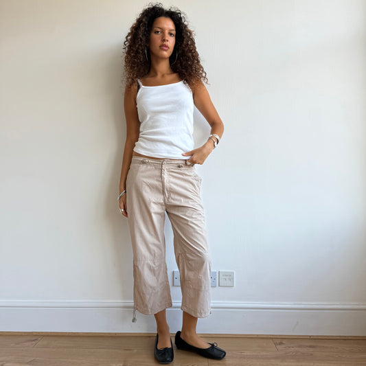 Beige toggle capris - Size M