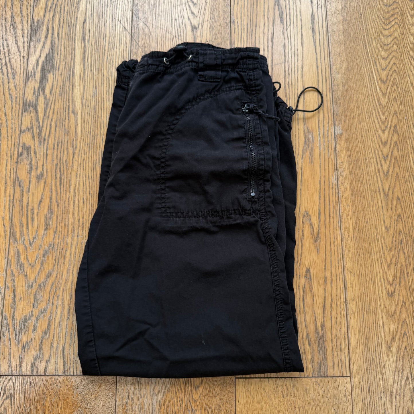 Black toggle capris - Size S