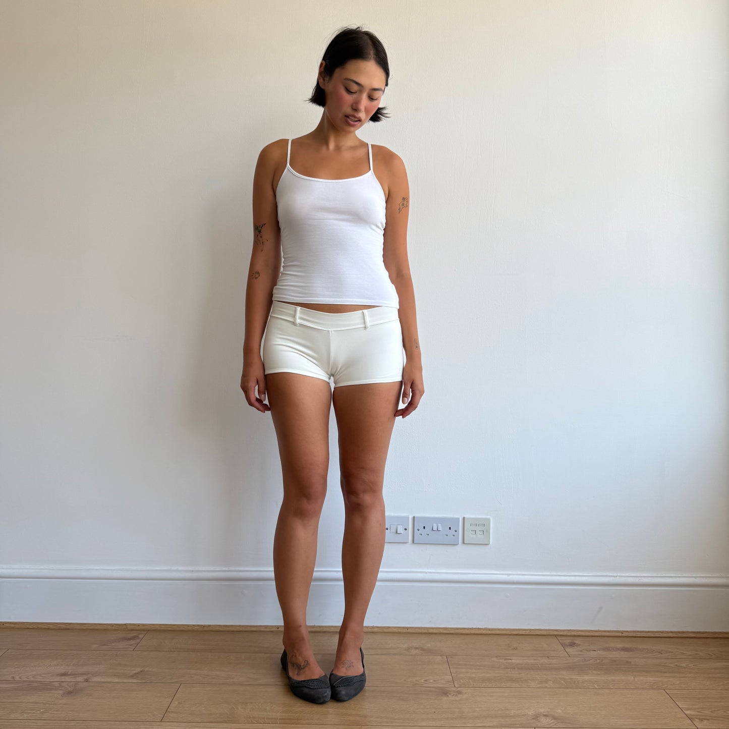 Cream Y-3 Adidas mini shorts - Size XS