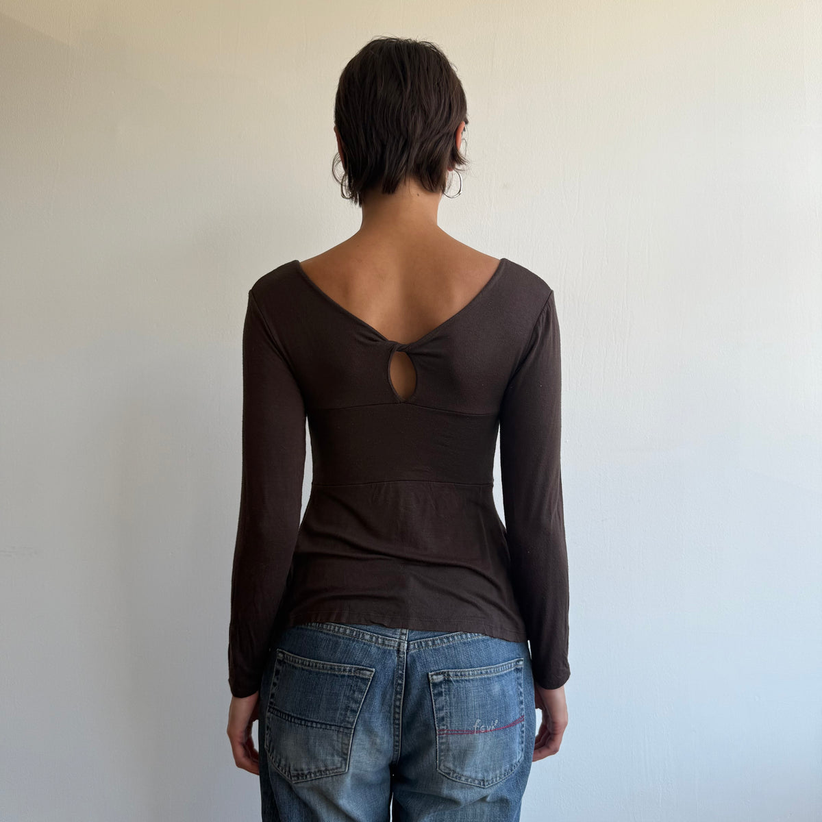 Brown keyhole twist top - Size S