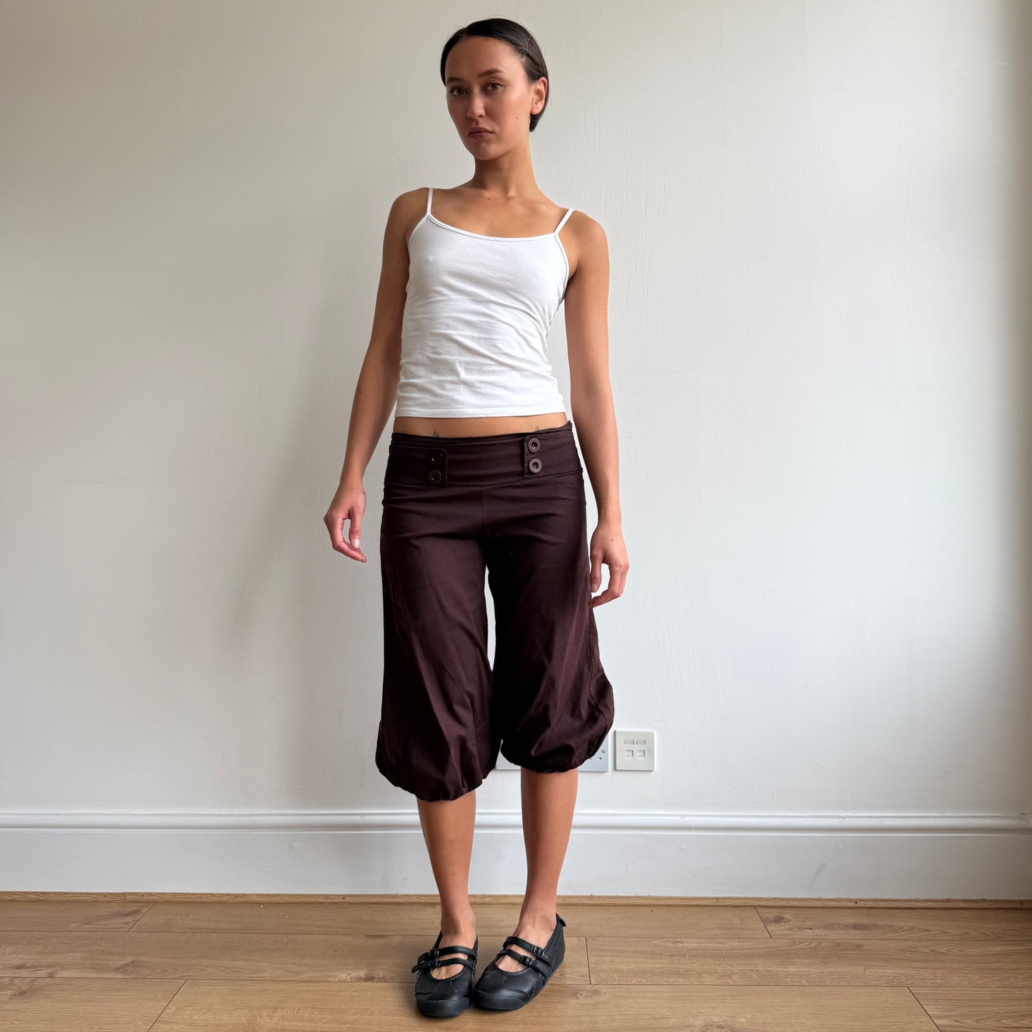 Brown button bubble capris - Size M