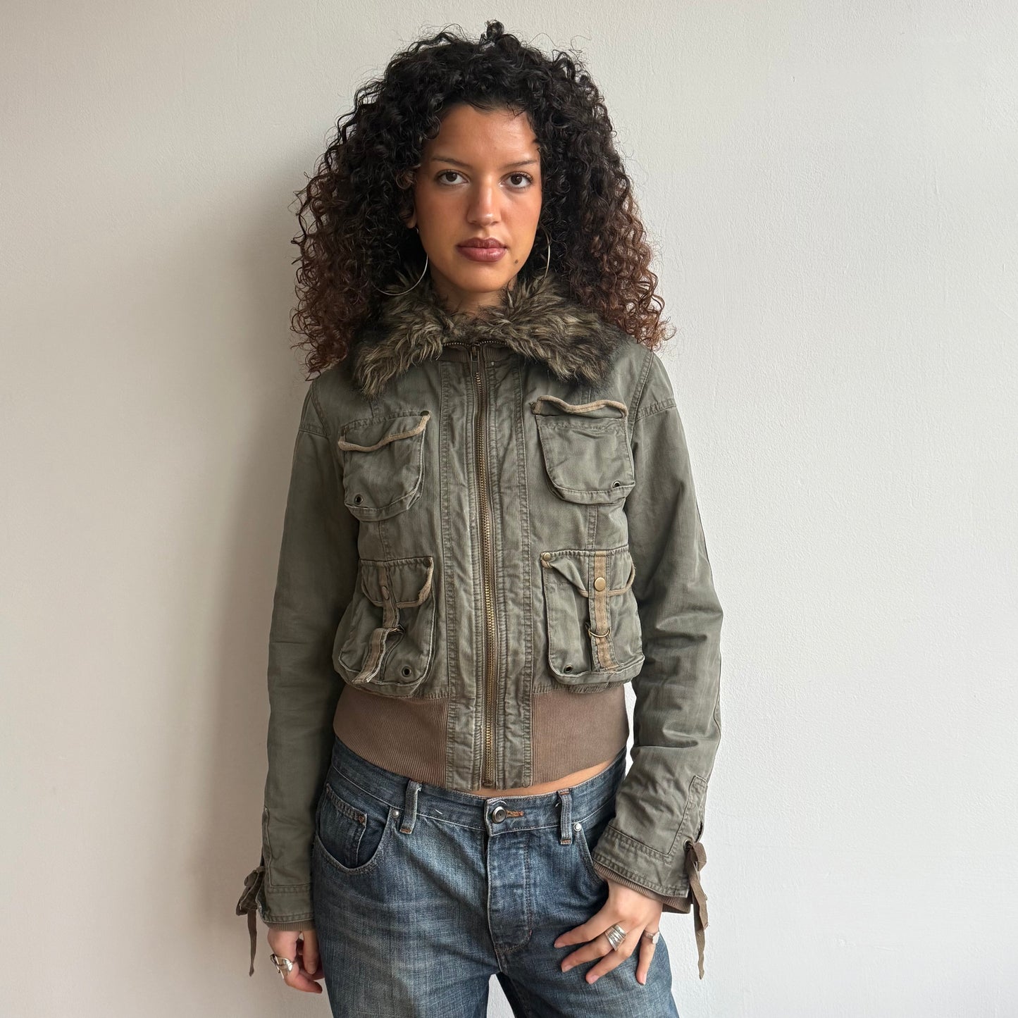 Khaki fur collar cargo bomber - Size M