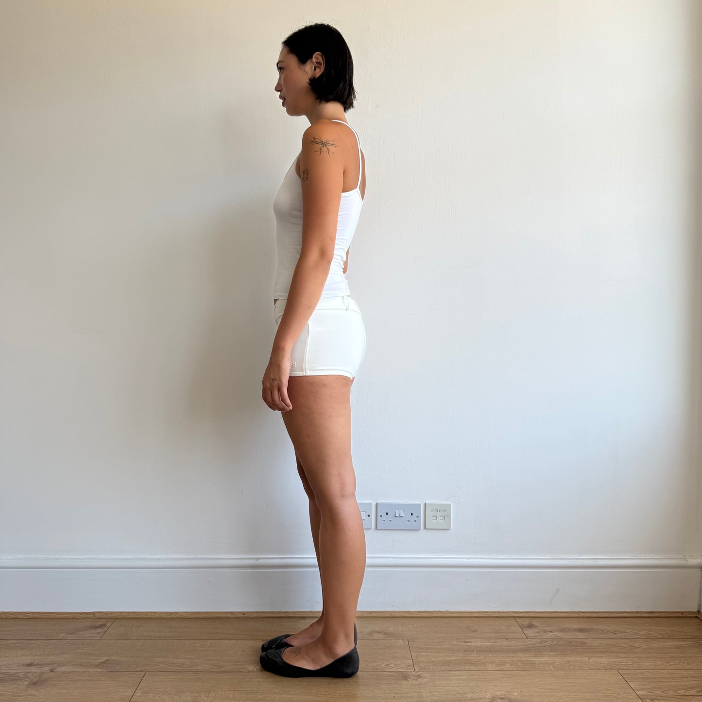 Cream Y-3 Adidas mini shorts - Size XS