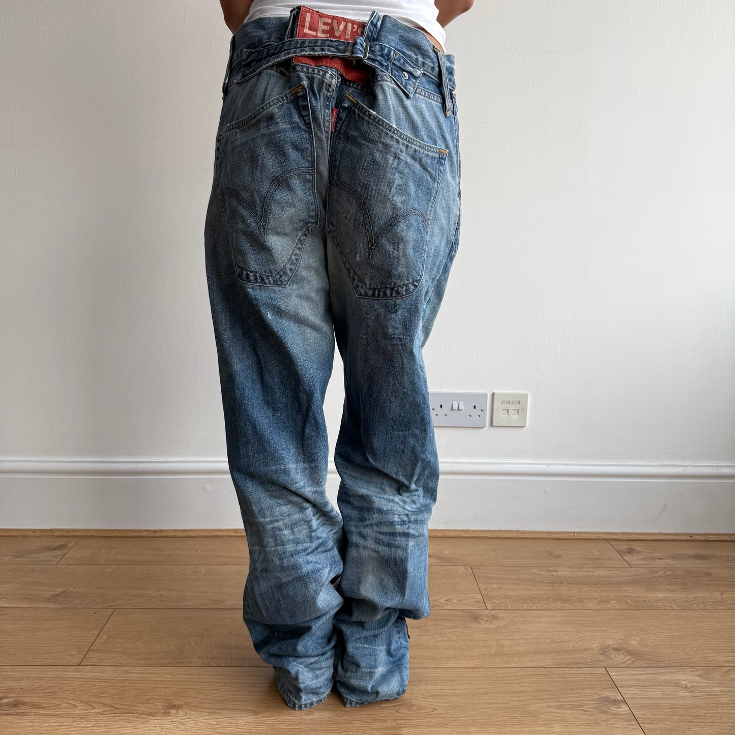 Levi’s Engineered red label cinch back jeans - Size 36x34