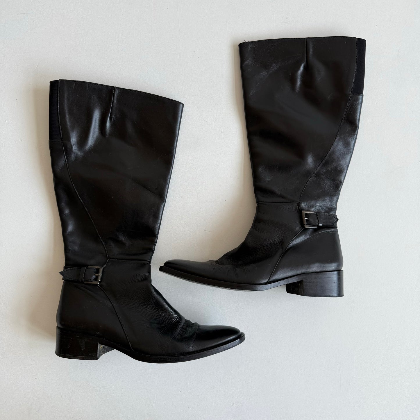 Black 90’s leather boots - UK6