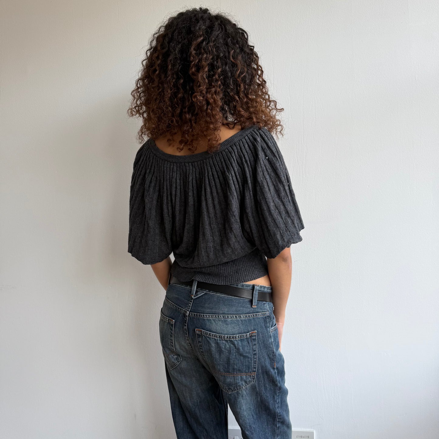 Dark grey button batwing knit - Size S/M