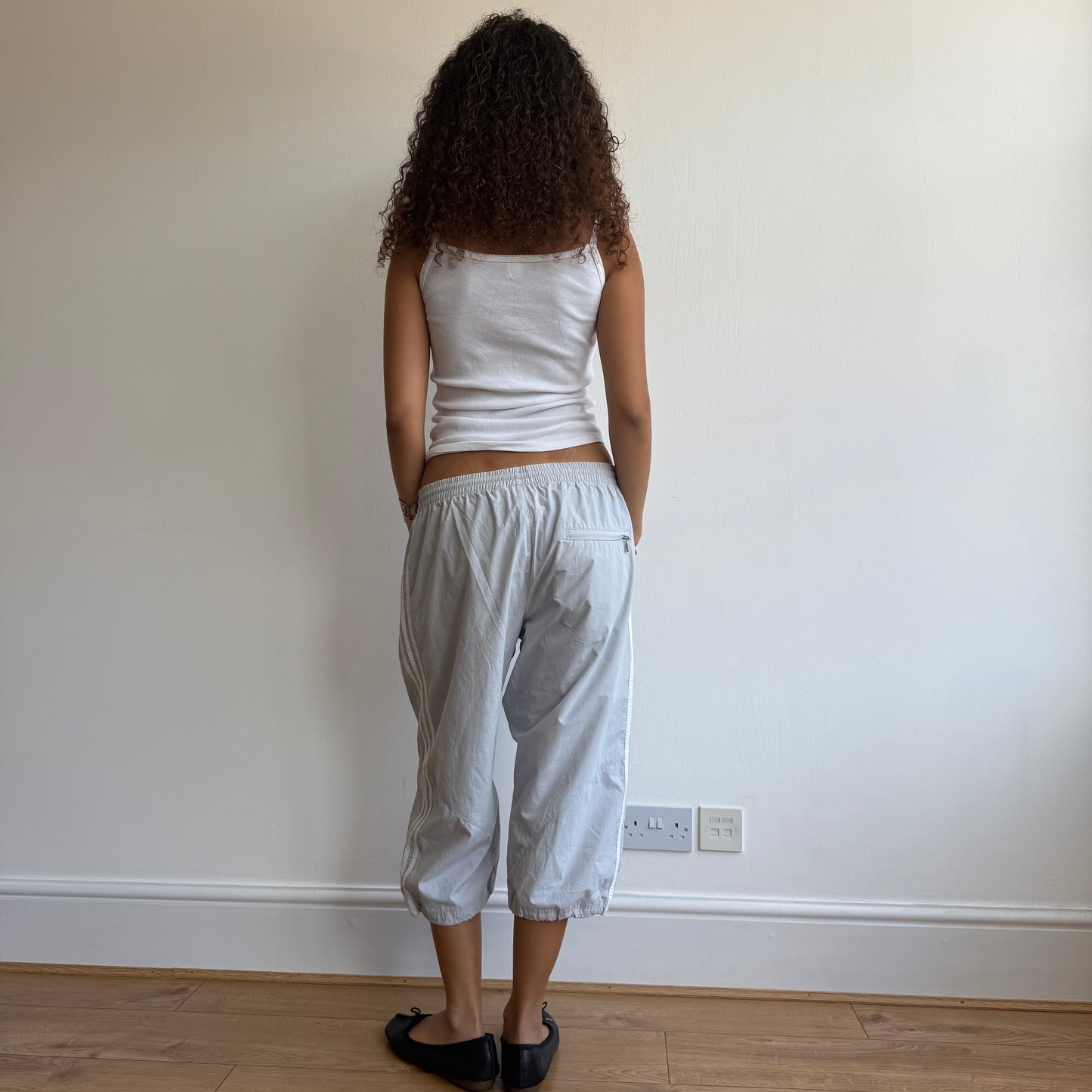 Light grey Adidas capris - Size L