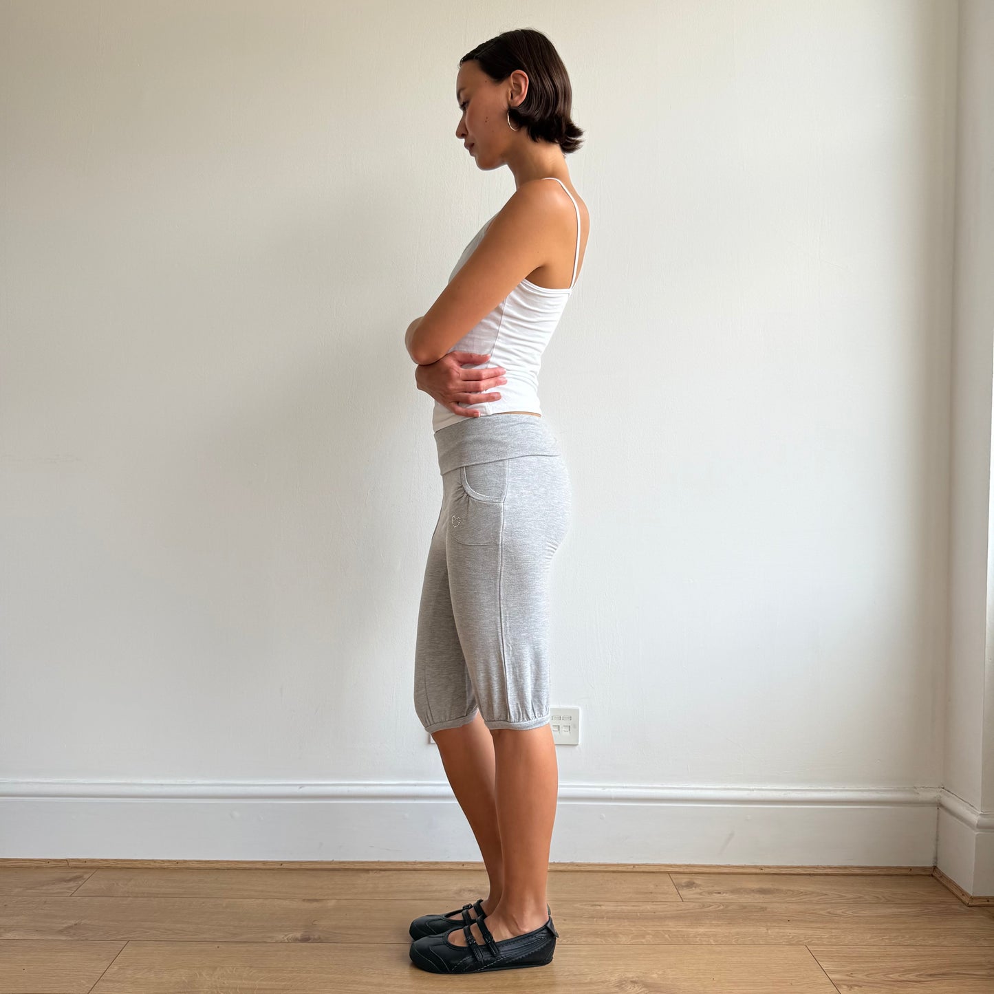 Grey pocket capris - Size XS