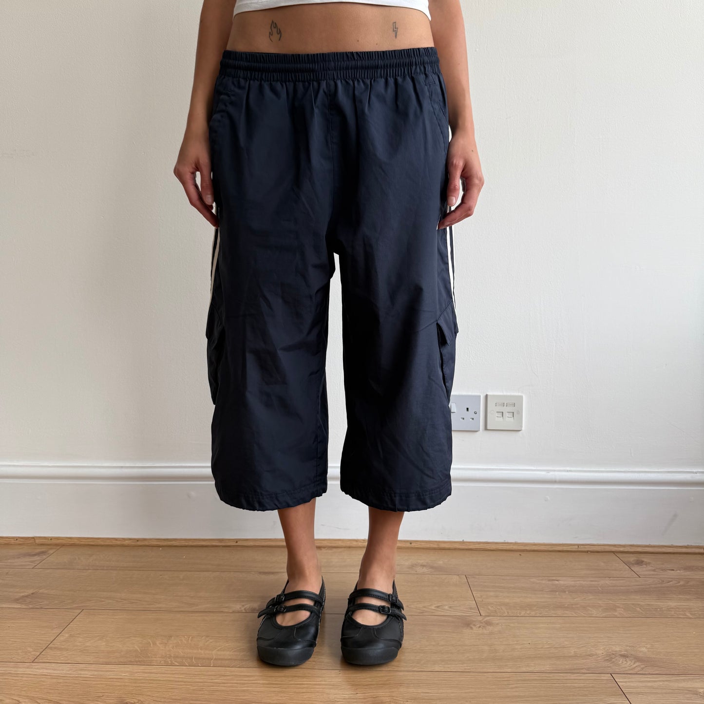 Navy Adidas capris - Size M + XL