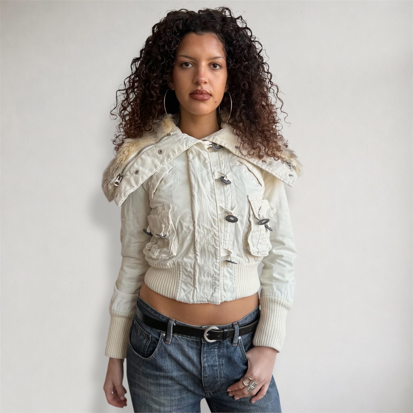 White fur collar bomber - Size S