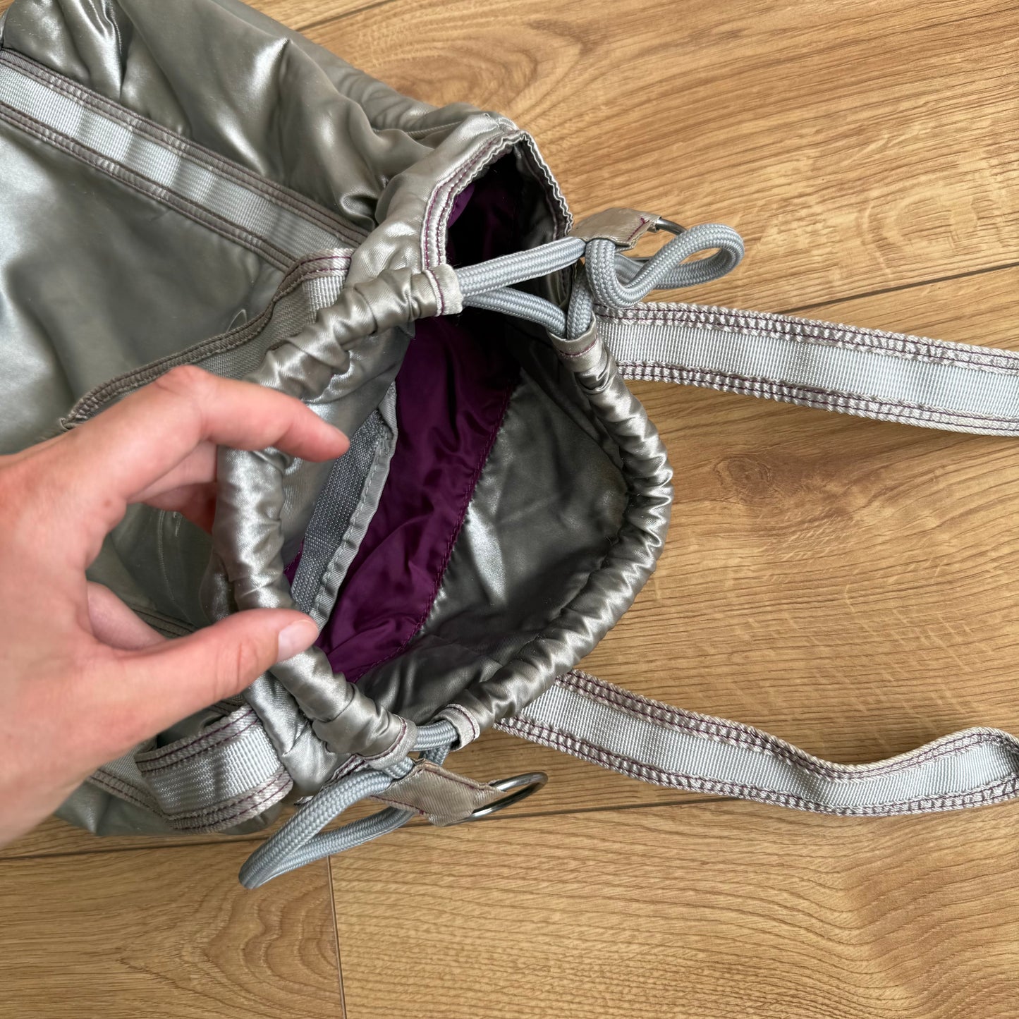 Silver Nike sporty handbag - One Size