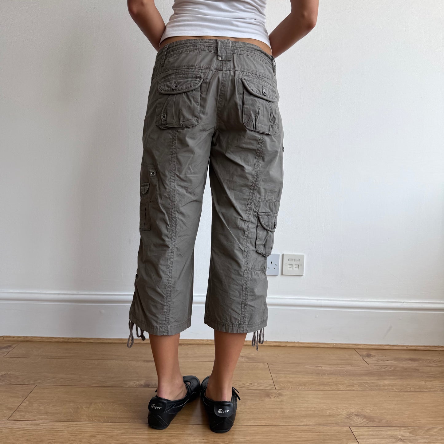 Khaki cargo ruched leg capris - Size M