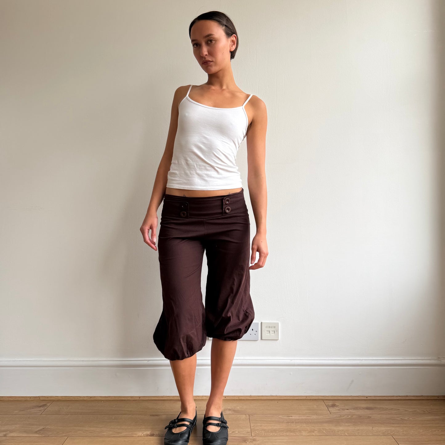Brown button bubble capris - Size M