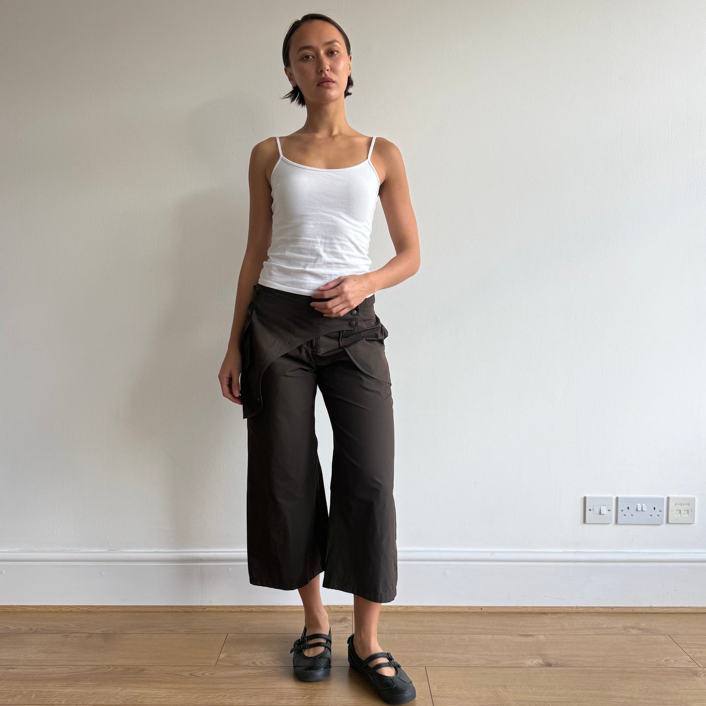 Brown belt archival capris - Size S